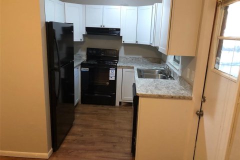 Adosado en alquiler en Gainesville, Florida, 2 dormitorios, 91.04 m2 № 1901160 - foto 3