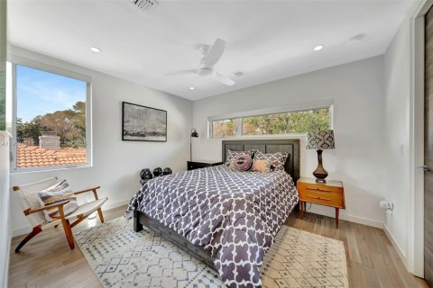 House in Fort Lauderdale, Florida 4 bedrooms, 280.56 sq.m. № 2024940 - photo 19