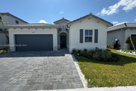 Casa en alquiler en Miami, Florida, 3 dormitorios, 173.73 m2 № 1991870 - foto 2