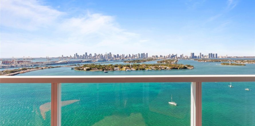 Condo à Miami Beach, Floride, 3 chambres № 1741918