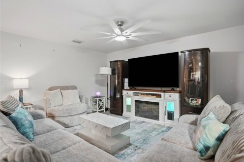 Villa ou maison à vendre à Spring Hill, Floride: 3 chambres, 155.52 m2 № 2410713 - photo 12
