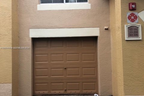 Condo in West Palm Beach, Florida, 1 bedroom  № 2068630 - photo 13