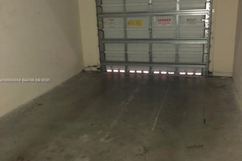 Condo in West Palm Beach, Florida, 1 bedroom  № 2068630 - photo 14