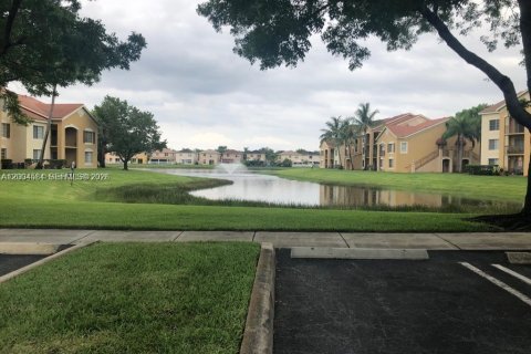 Condo in West Palm Beach, Florida, 1 bedroom  № 2068630 - photo 18