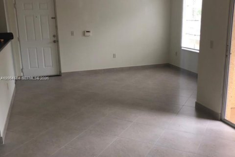 Condo in West Palm Beach, Florida, 1 bedroom  № 2068630 - photo 3