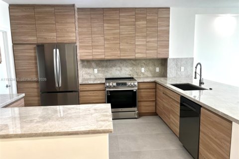 Снять в аренду кондоминиум в Санни-Айлс-Бич, Флорида 2 спальни, 121.7м2, № 2004022 - фото 7