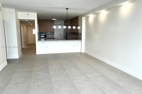 Снять в аренду кондоминиум в Санни-Айлс-Бич, Флорида 2 спальни, 121.7м2, № 2004022 - фото 10