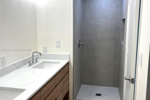 Снять в аренду кондоминиум в Санни-Айлс-Бич, Флорида 2 спальни, 121.7м2, № 2004022 - фото 8