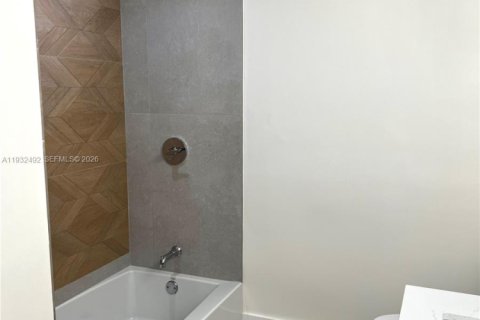 Снять в аренду кондоминиум в Санни-Айлс-Бич, Флорида 2 спальни, 121.7м2, № 2004022 - фото 9