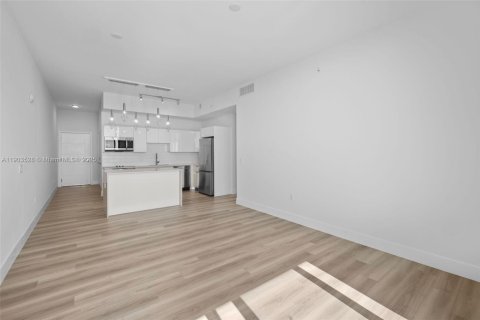 Снять в аренду квартиру в Халландейл-Бич, Флорида 2 спальни, 110.09м2, № 1954603 - фото 16