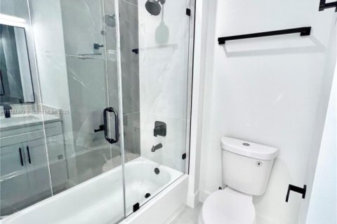 Villa ou maison à vendre à Lehigh Acres, Floride: 3 chambres, 98.2 m2 № 1983191 - photo 6