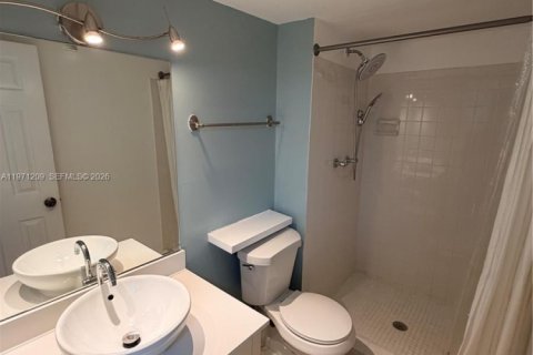 Condominio en venta en North Miami, Florida, 2 dormitorios, 83.98 m2 № 2033017 - foto 24