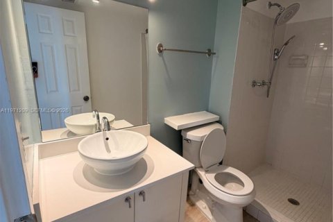 Condominio en venta en North Miami, Florida, 2 dormitorios, 83.98 m2 № 2033017 - foto 5