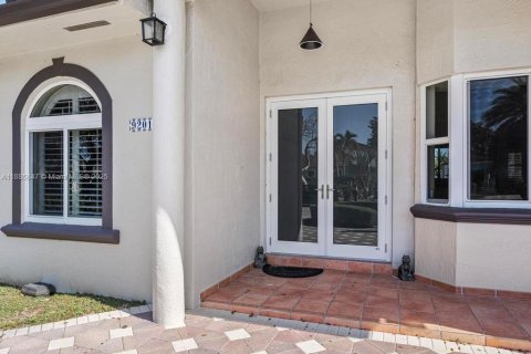 Villa ou maison à vendre à Palmetto Bay, Floride: 4 chambres, 206.24 m2 № 1933753 - photo 7