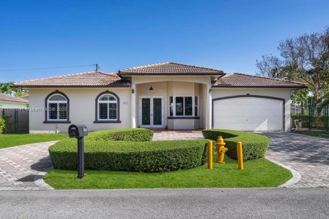 Villa ou maison à vendre à Palmetto Bay, Floride: 4 chambres, 206.24 m2 № 1933753 - photo 5