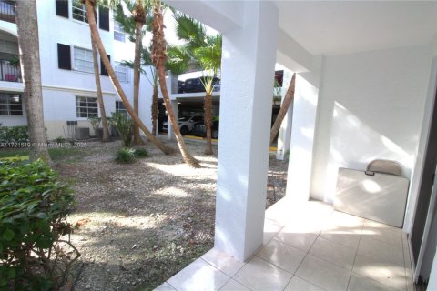 Copropriété à louer à Aventura, Floride: 2 chambres, 95.13 m2 № 1956729 - photo 27
