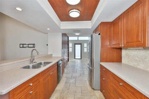 Casa en venta en Tampa, Florida, 3 dormitorios, 172.8 m2 № 2203650 - foto 5