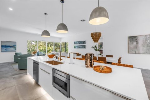 Casa en alquiler en Sarasota, Florida, 6 dormitorios, 349.78 m2 № 1894784 - foto 15