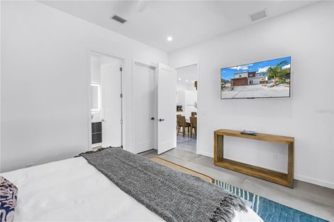 Casa en alquiler en Sarasota, Florida, 6 dormitorios, 349.78 m2 № 1894784 - foto 26