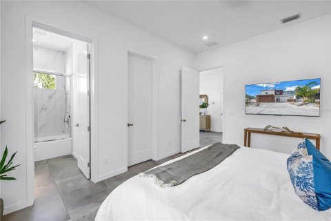 Casa en alquiler en Sarasota, Florida, 6 dormitorios, 349.78 m2 № 1894784 - foto 23