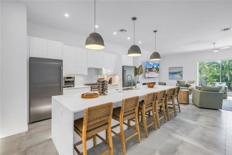 Casa en alquiler en Sarasota, Florida, 6 dormitorios, 349.78 m2 № 1894784 - foto 12