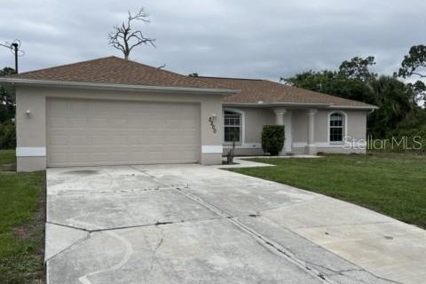 Villa ou maison à North Port, Floride 3 chambres, 127.46 m2 № 2101681
