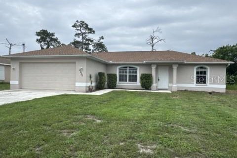 Villa ou maison à louer à North Port, Floride: 3 chambres, 127.46 m2 № 2101681 - photo 2