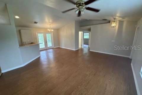 Villa ou maison à louer à North Port, Floride: 3 chambres, 127.46 m2 № 2101681 - photo 5