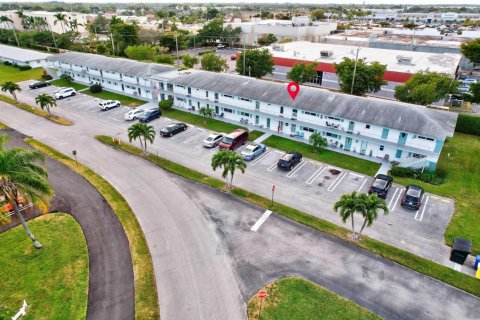 Condo in Boynton Beach, Florida, 2 bedrooms № 2146626 - photo 11