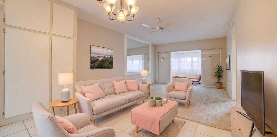Condo in Boynton Beach, Florida, 2 bedrooms № 2146626