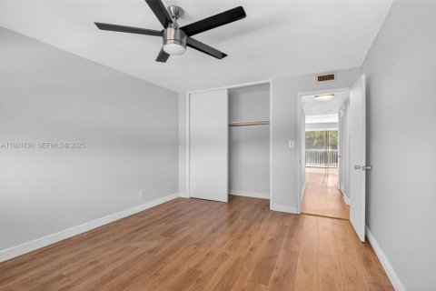 Copropriété à louer à Boca Raton, Floride: 2 chambres, 79.15 m2 № 1977380 - photo 12