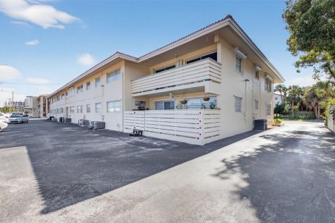 Copropriété à louer à Boca Raton, Floride: 2 chambres, 79.15 m2 № 1977380 - photo 3