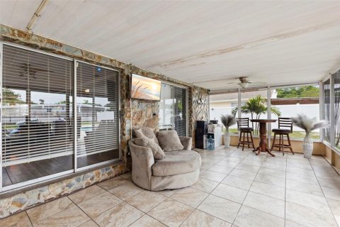 Villa ou maison à vendre à Saint Petersburg, Floride: 2 chambres, 121.7 m2 № 2277839 - photo 16