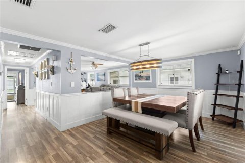 Villa ou maison à vendre à Saint Petersburg, Floride: 2 chambres, 121.7 m2 № 2277839 - photo 4
