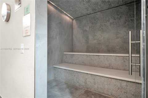 Condominio en venta en Aventura, Florida, 2 dormitorios, 75.81 m2 № 2008462 - foto 18