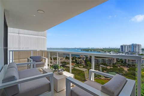 Condo in Miami Beach, Florida, 3 bedrooms  № 1878024 - photo 19