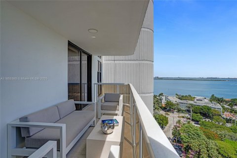 Condo in Miami Beach, Florida, 3 bedrooms  № 1878024 - photo 17