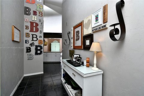 Casa en venta en Lehigh Acres, Florida, 4 dormitorios № 1942902 - foto 22