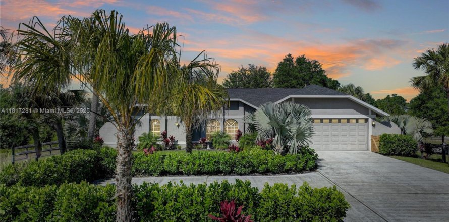 Casa en Lehigh Acres, Florida 4 dormitorios № 1942902