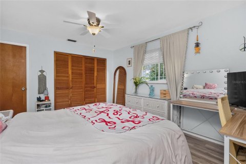 Купить виллу или дом в Энглвуд, Флорида 6 комнат, 86.96м2, № 2216640 - фото 30