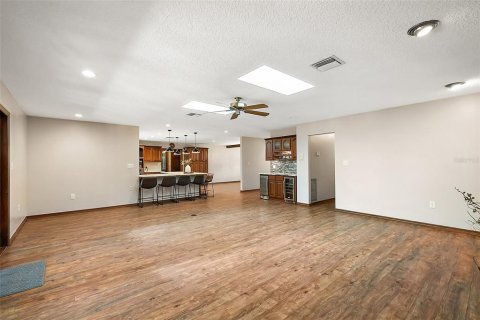 Casa en venta en Sorrento, Florida, 4 dormitorios, 291.34 m2 № 1663349 - foto 19