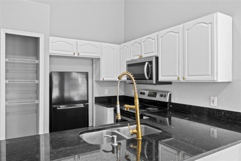 Casa en venta en Kissimmee, Florida, 3 dormitorios, 145.95 m2 № 1903082 - foto 17
