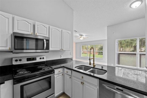 Casa en venta en Kissimmee, Florida, 3 dormitorios, 145.95 m2 № 1903082 - foto 18