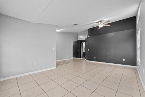 Casa en venta en Kissimmee, Florida, 3 dormitorios, 145.95 m2 № 1903082 - foto 12