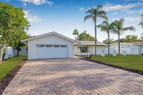 Casa en venta en Largo, Florida, 3 dormitorios, 165.18 m2 № 1804839 - foto 3