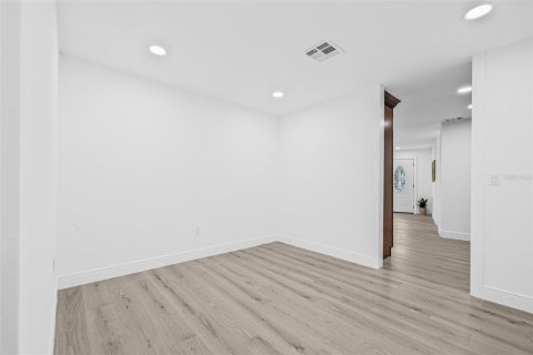Casa en venta en Largo, Florida, 3 dormitorios, 165.18 m2 № 1804839 - foto 30
