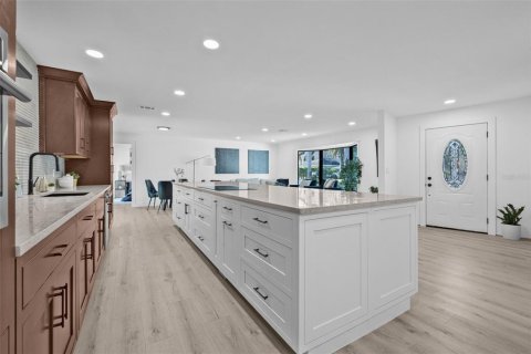 Casa en venta en Largo, Florida, 3 dormitorios, 165.18 m2 № 1804839 - foto 16