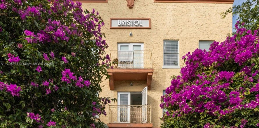 Condo à Miami Beach, Floride, 2 chambres № 1869906
