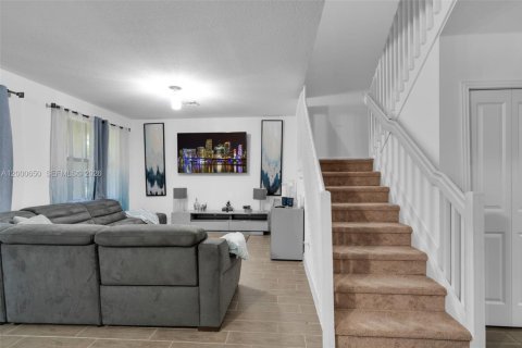 Casa en alquiler en Tamarac, Florida, 4 dormitorios, 226.68 m2 № 2253052 - foto 16