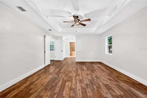 House in Williston, Florida 6 bedrooms, 443.98 sq.m. № 2235737 - photo 24